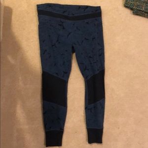 NWOT - Athleta warm running tights